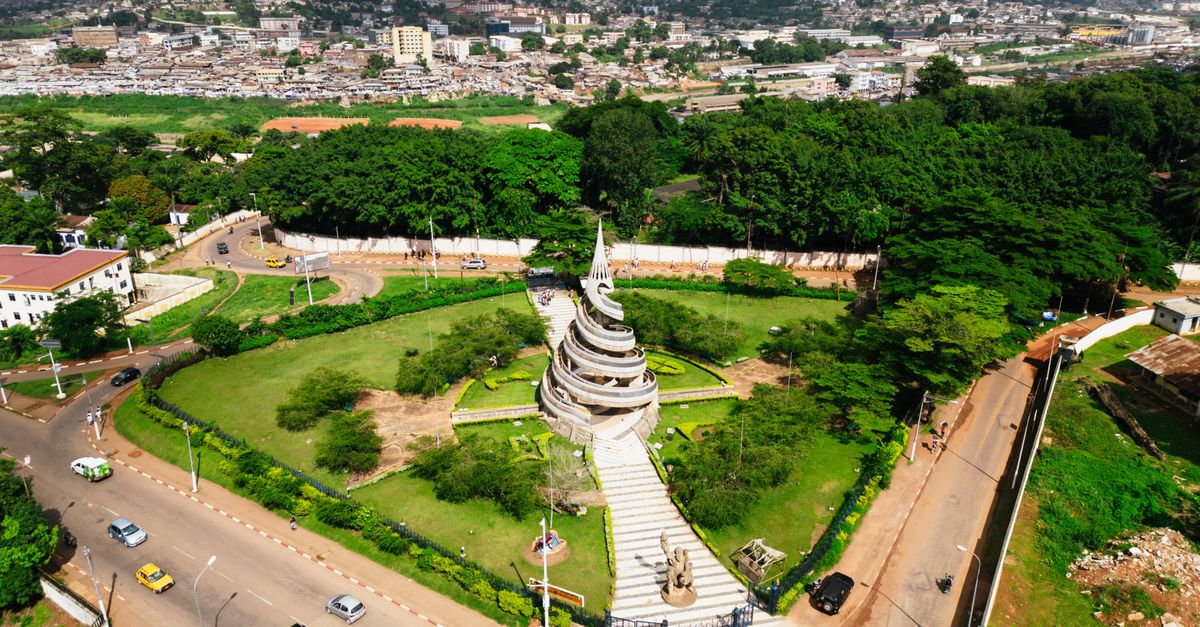 eSIM til Cameroun: Hold forbindelsen fra Douala til Yaoundé