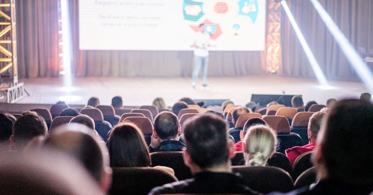 eSIM na kryptokonference: zůstaňte online ve velkých kryptocentrech