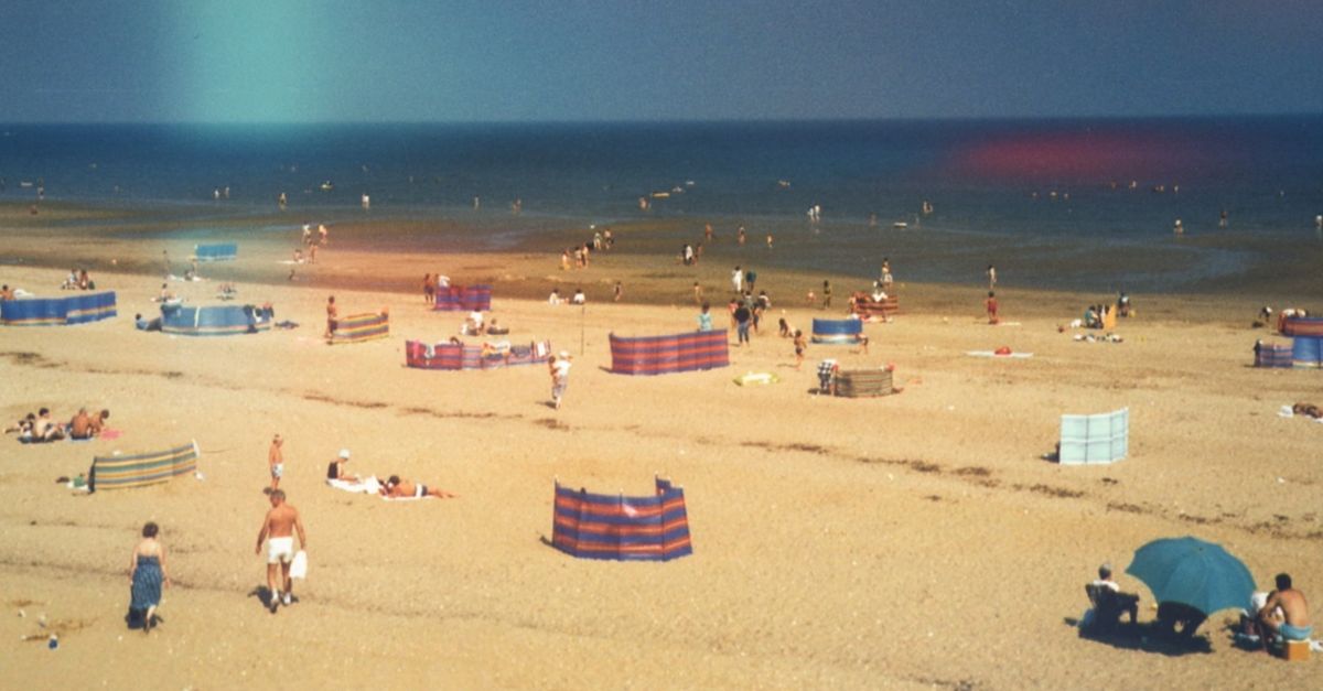 eSIM for UK Travellers: Staying Online on Holiday Abroad