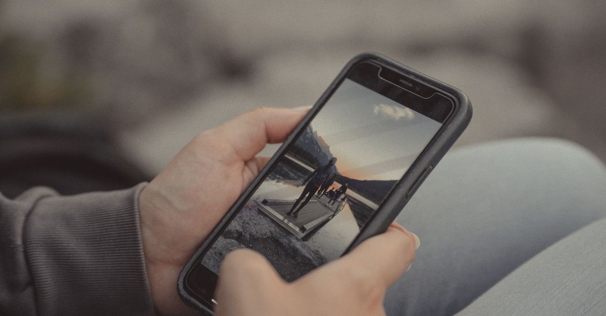 Bayar dengan Kripto di Aplikasi HelloSIM: Panduan iPhone dan Android