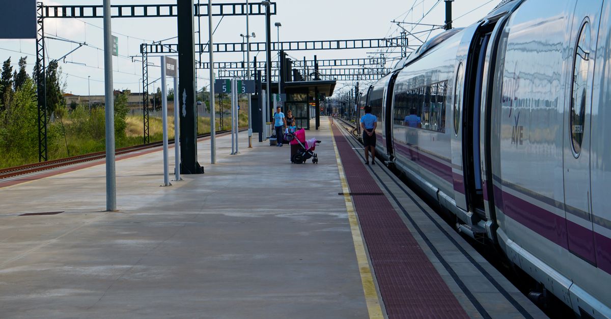 Getting Around Spain: Trains, Metros, Coaches and Driving