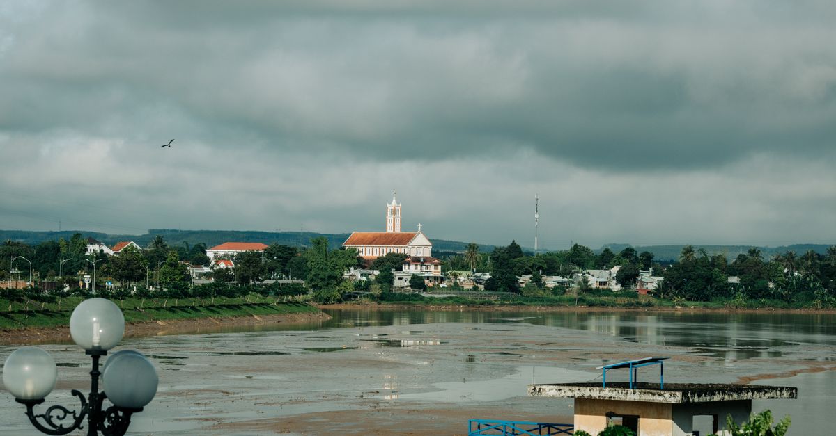 eSIM do Surinamu: internet mobilny w Paramaribo i dalej
