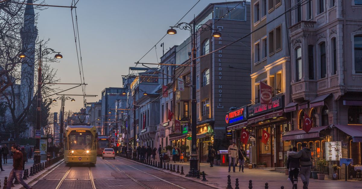 Getting Around Turkey: Trains, Buses, Flights and Driving